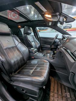 کرایسلەر 300